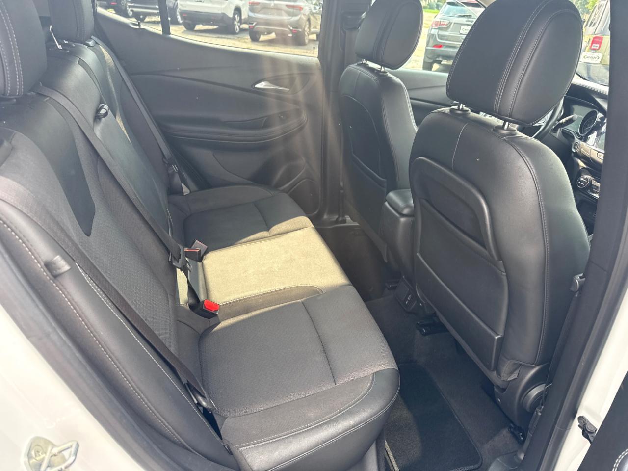 Buick Encore GX AWD 4dr Select 2021
