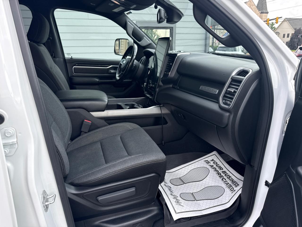 RAM 1500 Big Horn/Lone Star 4x4 Crew Cab 5'7" Box 2019