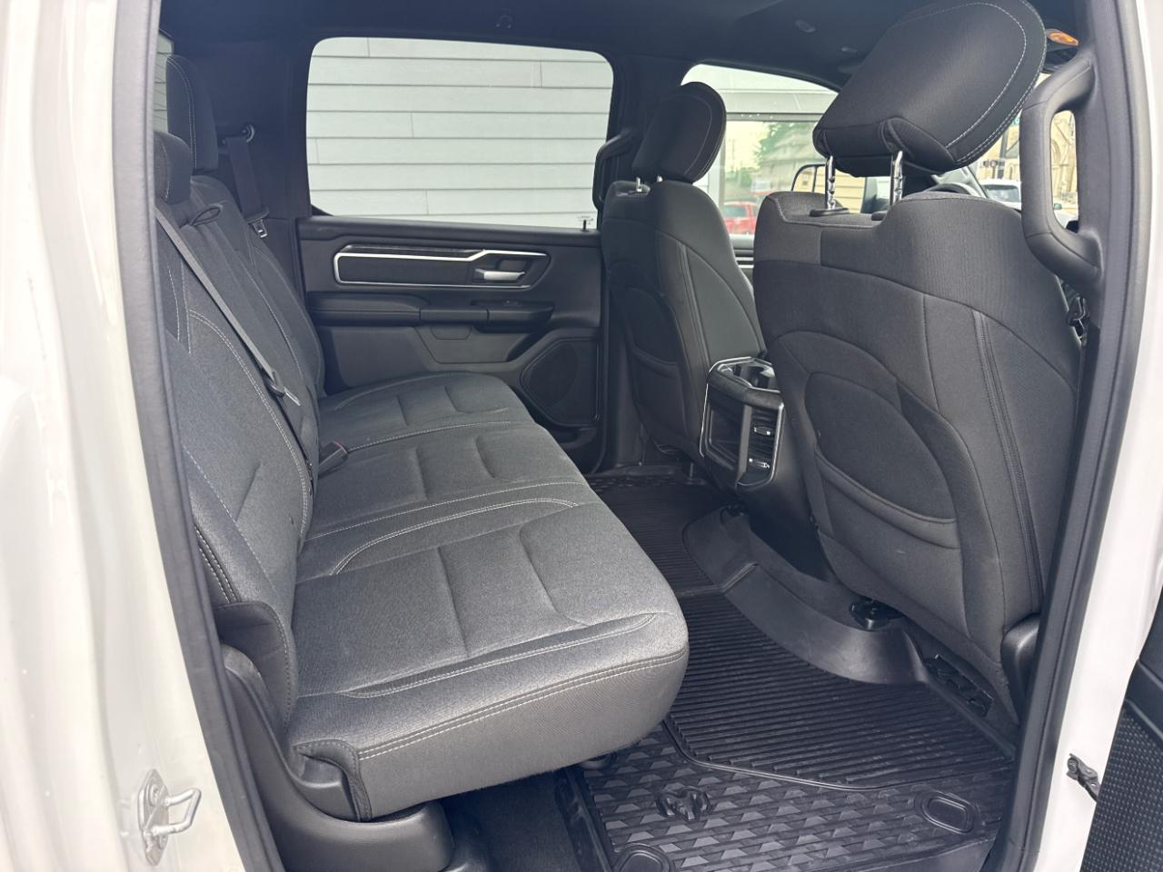 RAM 1500 Big Horn/Lone Star 4x4 Crew Cab 5'7" Box 2019