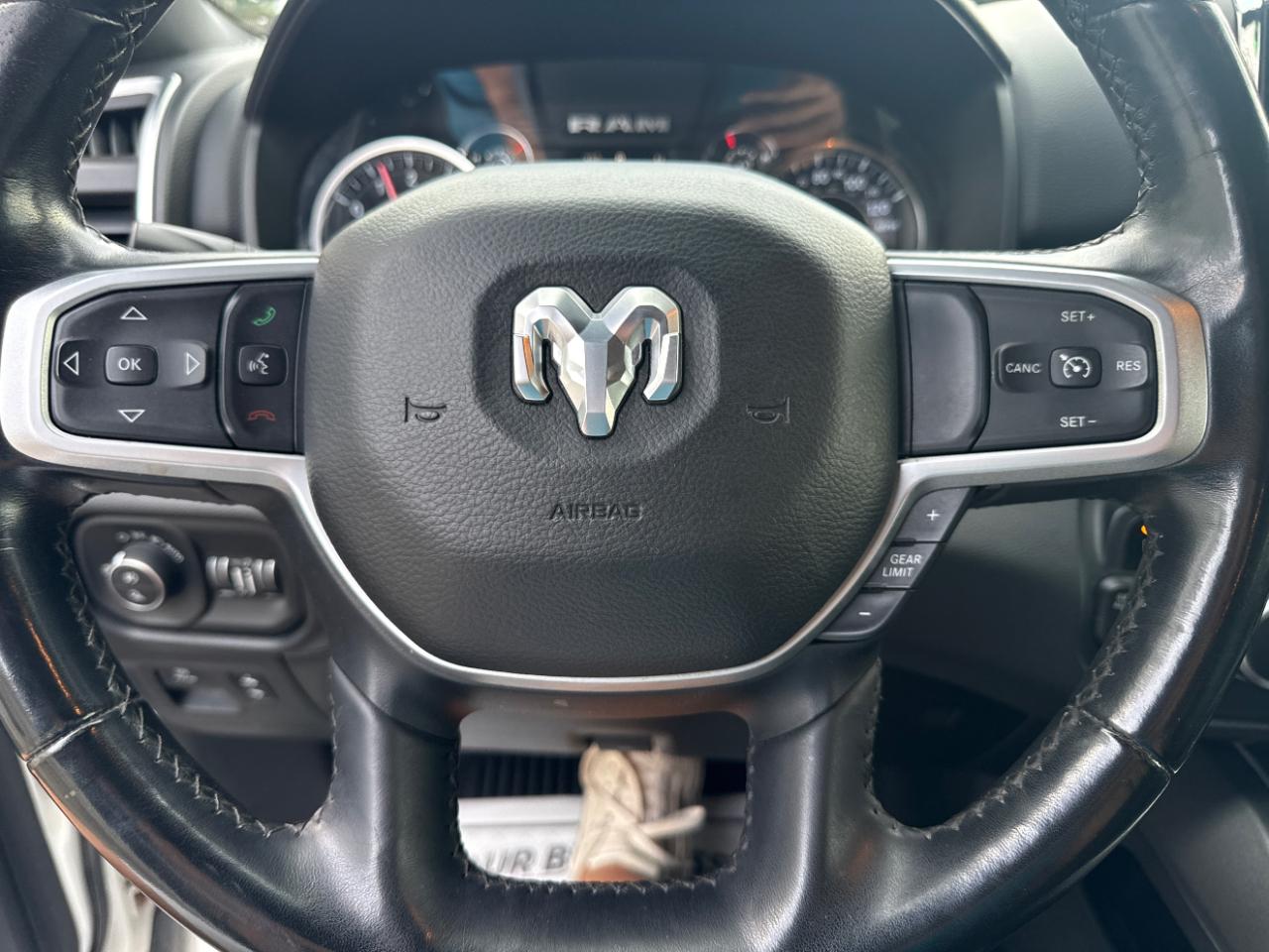 RAM 1500 Big Horn/Lone Star 4x4 Crew Cab 5'7" Box 2019