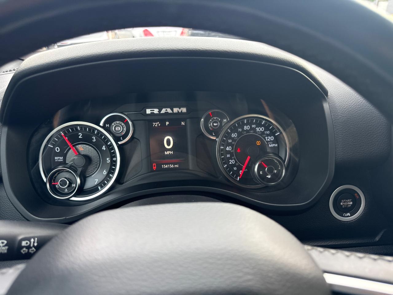 RAM 1500 Big Horn/Lone Star 4x4 Crew Cab 5'7" Box 2019