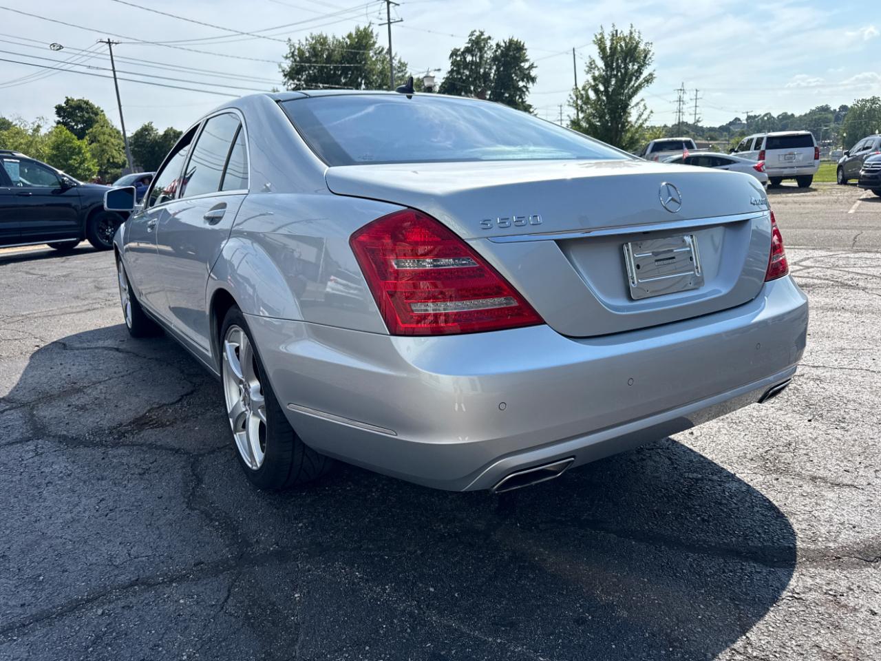 Mercedes-Benz S-Class 4dr Sdn S 550 4MATIC 2013