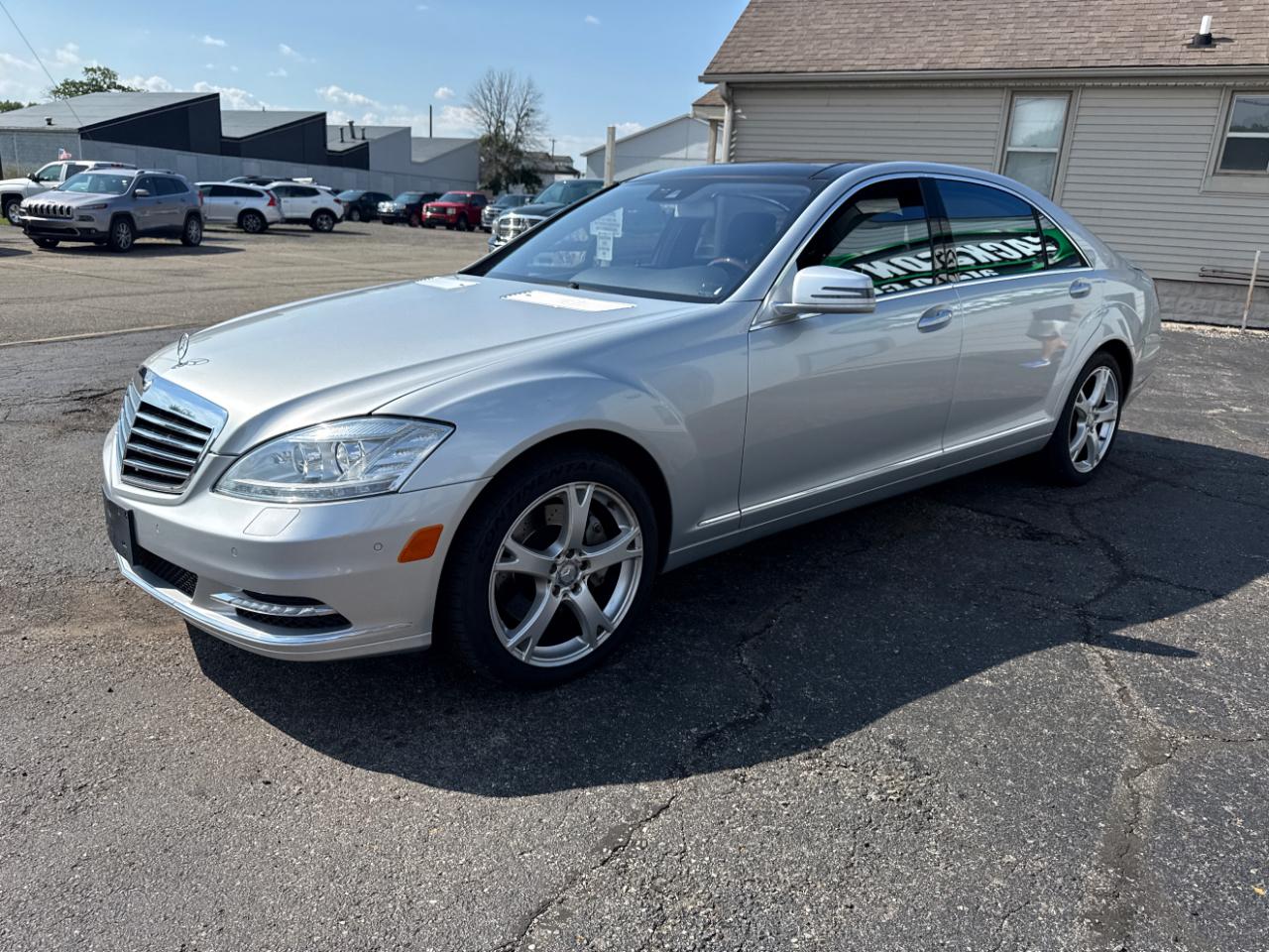 Mercedes-Benz S-Class 4dr Sdn S 550 4MATIC 2013