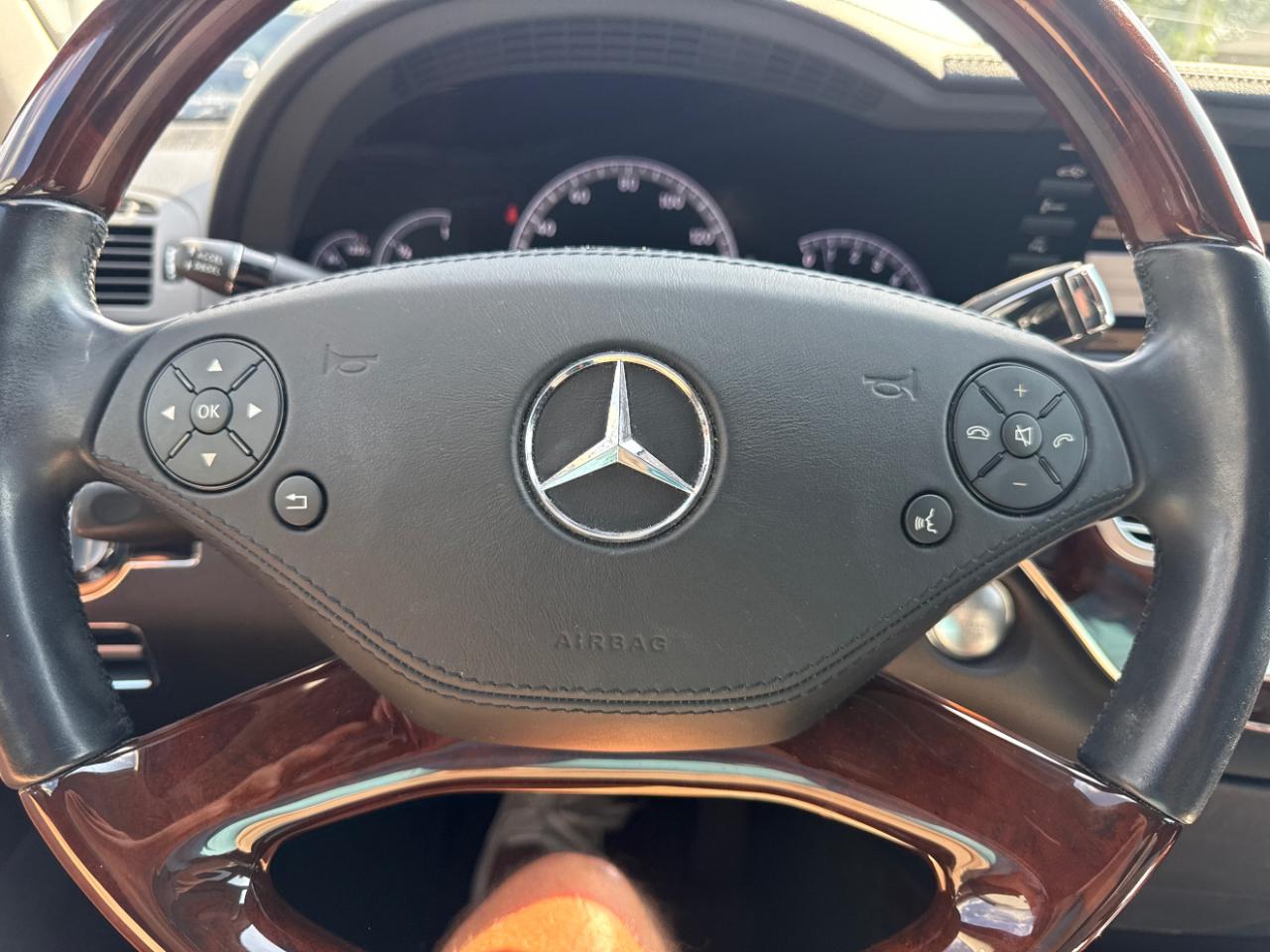 Mercedes-Benz S-Class 4dr Sdn S 550 4MATIC 2013