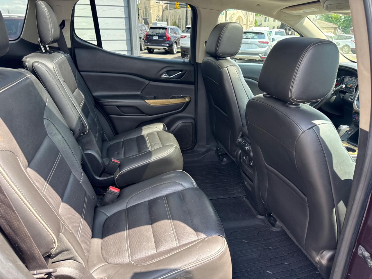 GMC Acadia FWD 4dr Denali 2018