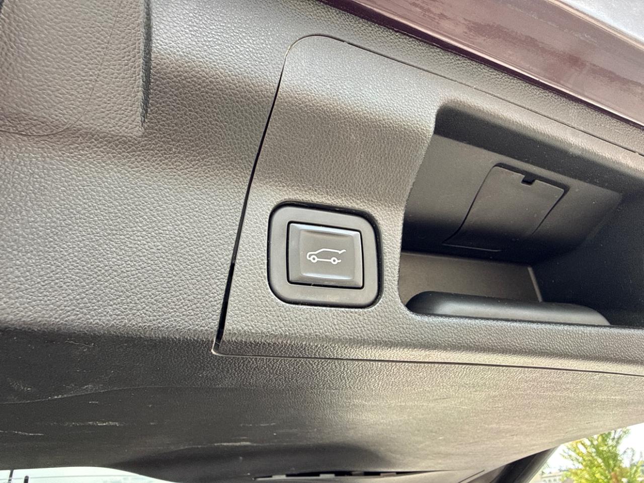 GMC Acadia FWD 4dr Denali 2018