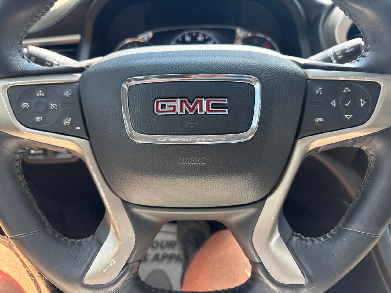 GMC Acadia FWD 4dr Denali 2018