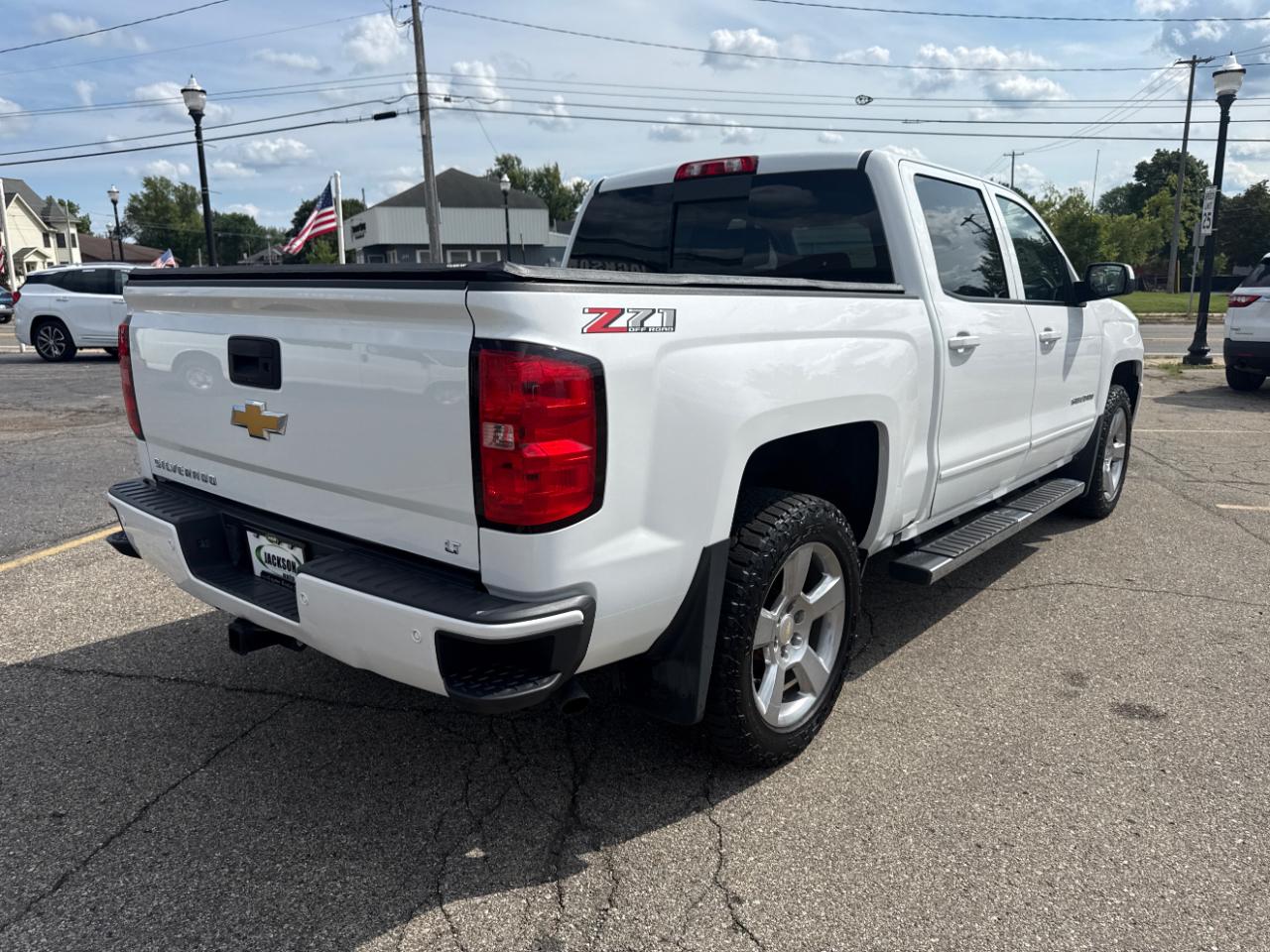 Chevrolet Silverado 1500 4WD Crew Cab 143.5" LT w/2LT 2018