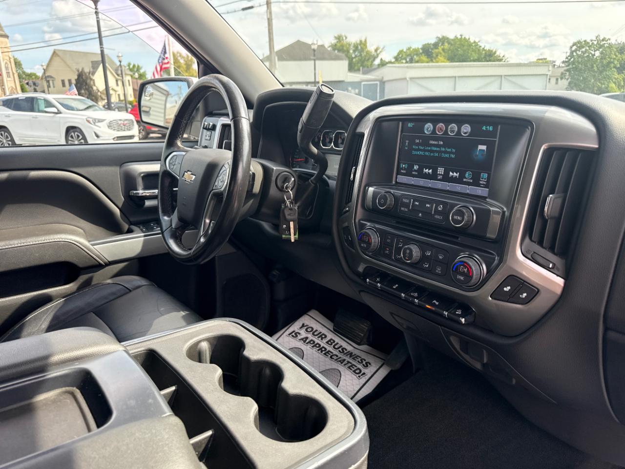 Chevrolet Silverado 1500 4WD Crew Cab 143.5" LT w/2LT 2018