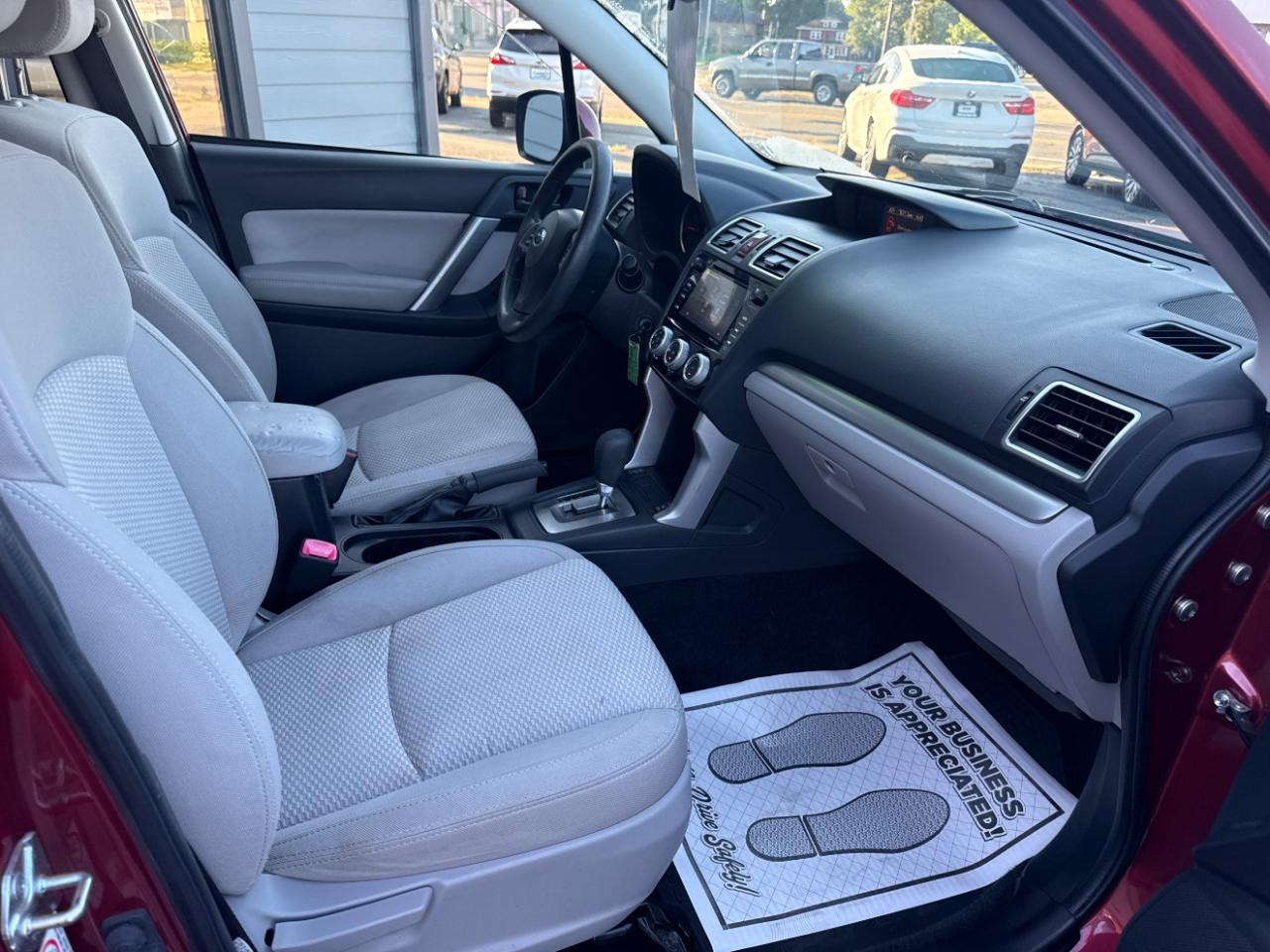 Subaru Forester 4dr CVT 2.5i Premium PZEV 2016