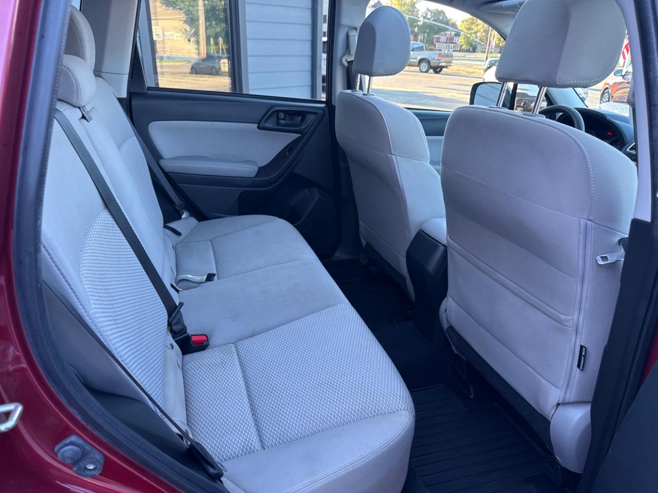 Subaru Forester 4dr CVT 2.5i Premium PZEV 2016