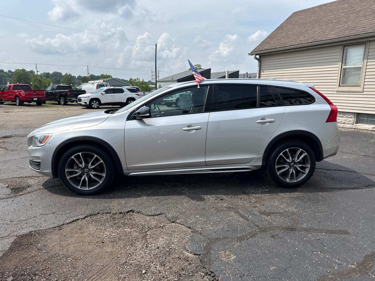 Volvo V60 Cross Country 2015.5 4dr Wgn T5 Platinum AWD 2015