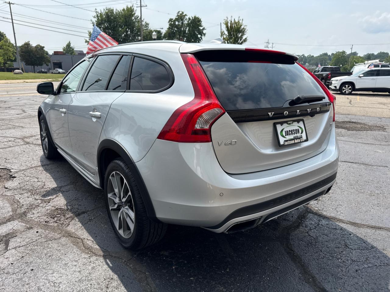 Volvo V60 Cross Country 2015.5 4dr Wgn T5 Platinum AWD 2015