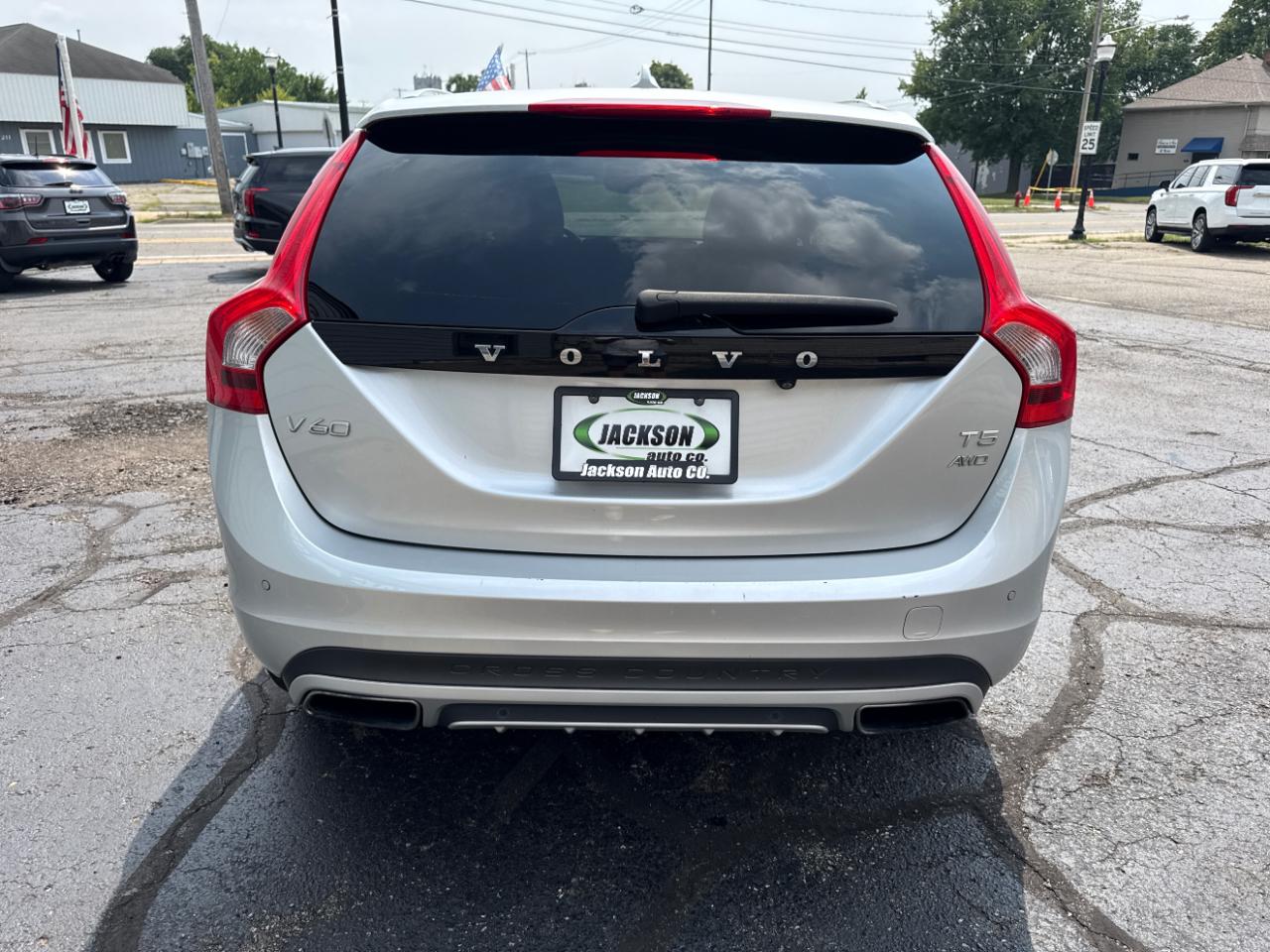 Volvo V60 Cross Country 2015.5 4dr Wgn T5 Platinum AWD 2015