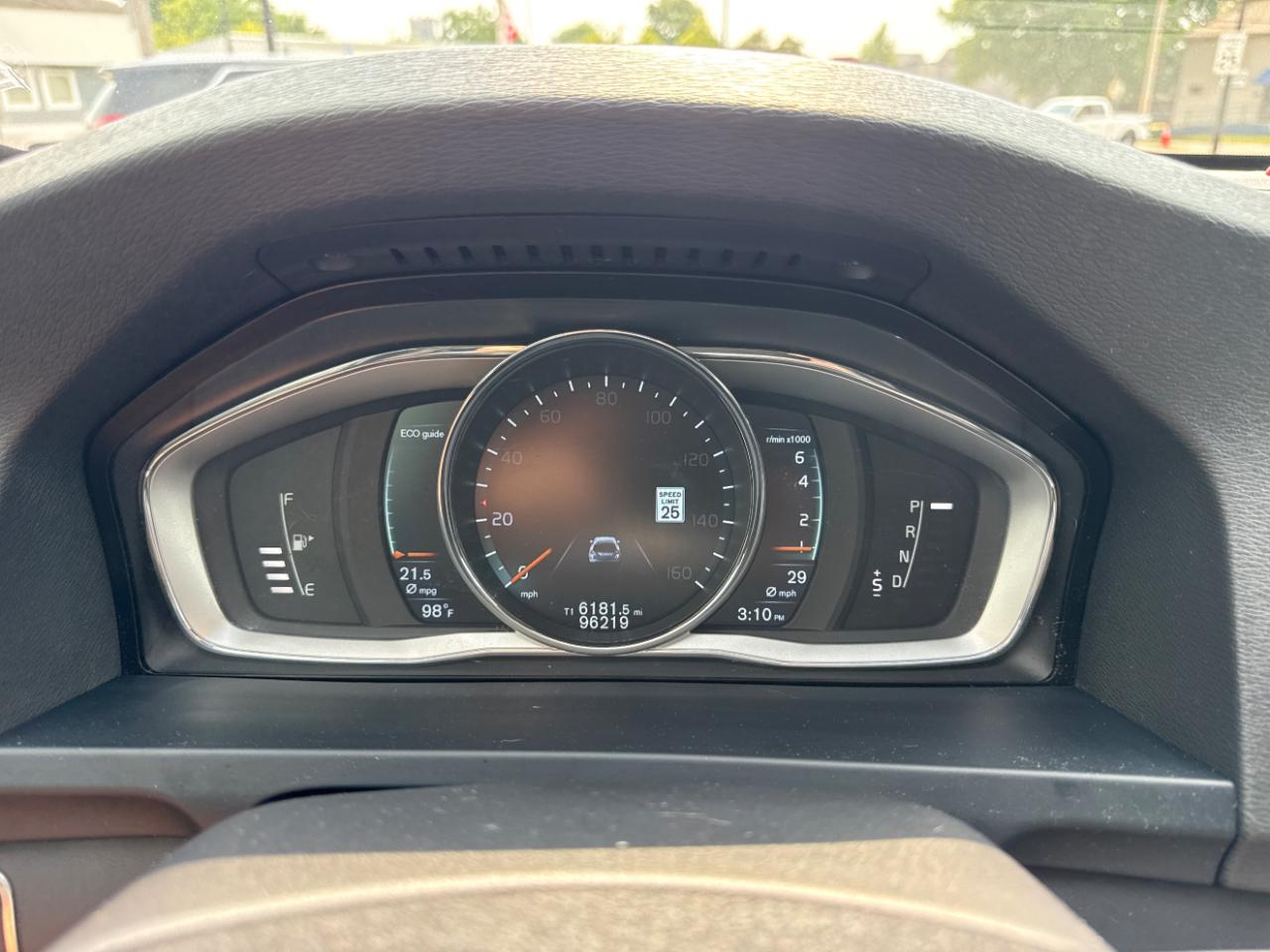 Volvo V60 Cross Country 2015.5 4dr Wgn T5 Platinum AWD 2015