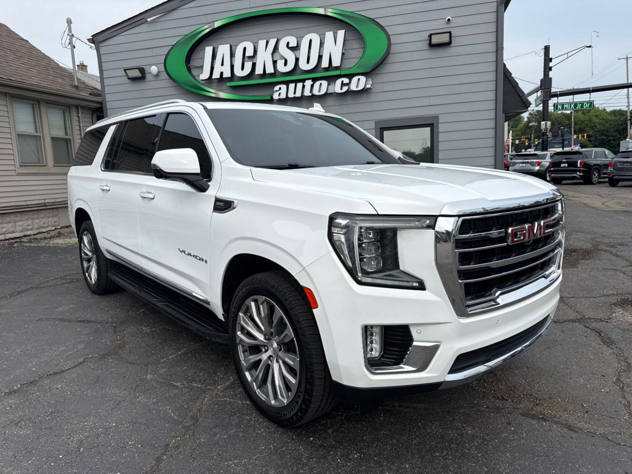 GMC Yukon XL 4WD 4dr SLT 2021