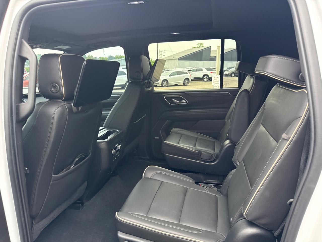 GMC Yukon XL 4WD 4dr SLT 2021