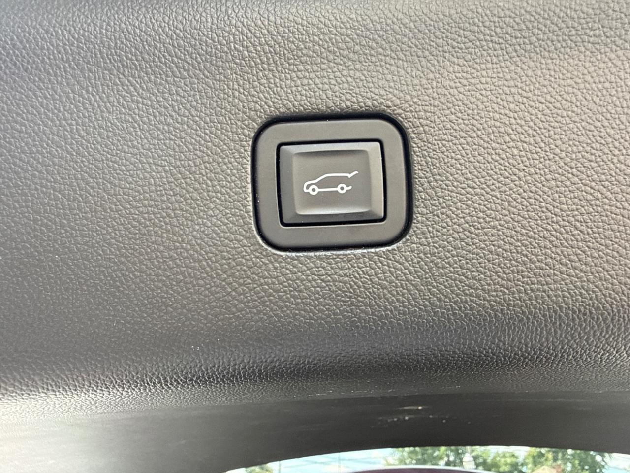 Buick Enclave FWD 4dr Essence 2020