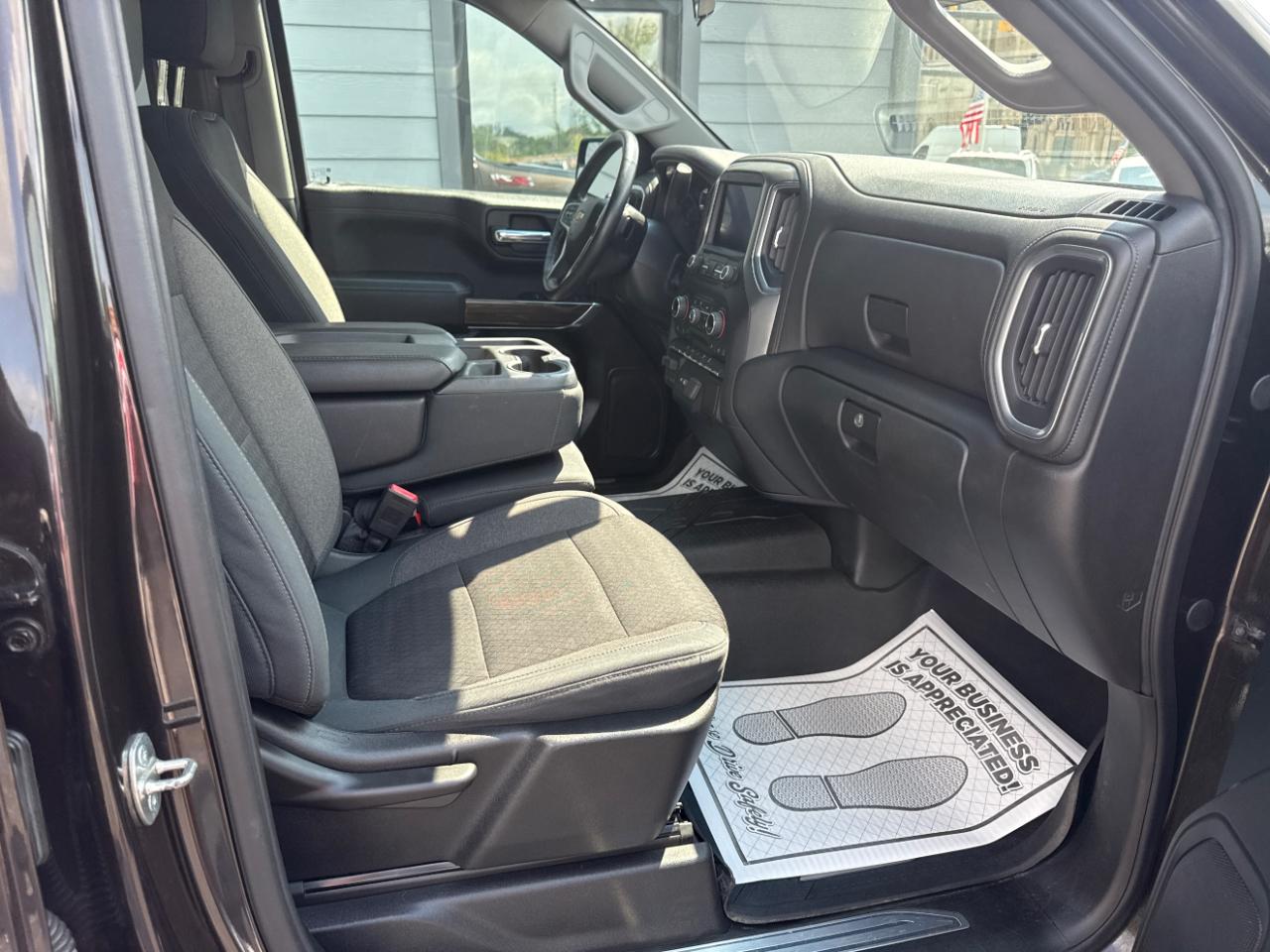 Chevrolet Silverado 1500 4WD Double Cab 147" LT 2019