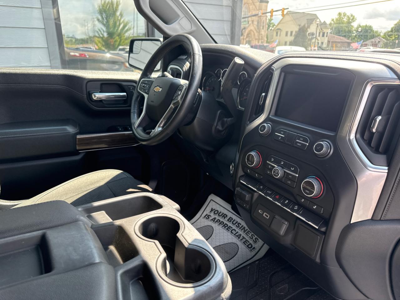 Chevrolet Silverado 1500 4WD Double Cab 147" LT 2019
