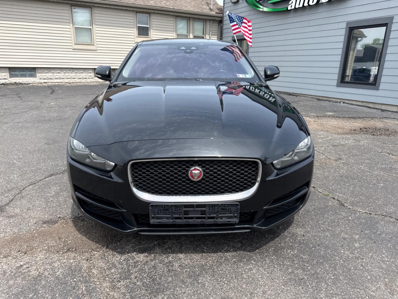 Jaguar XE 25t Premium AWD 2019