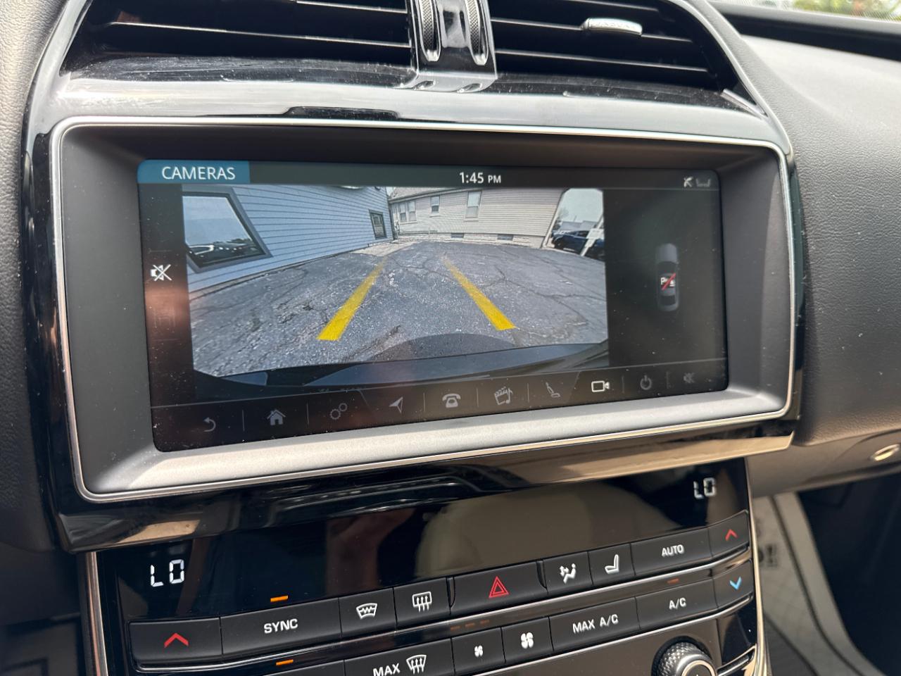 Jaguar XE 25t Premium AWD 2019