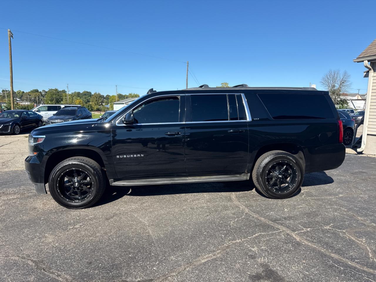 Chevrolet Suburban 4WD 4dr LT 2015