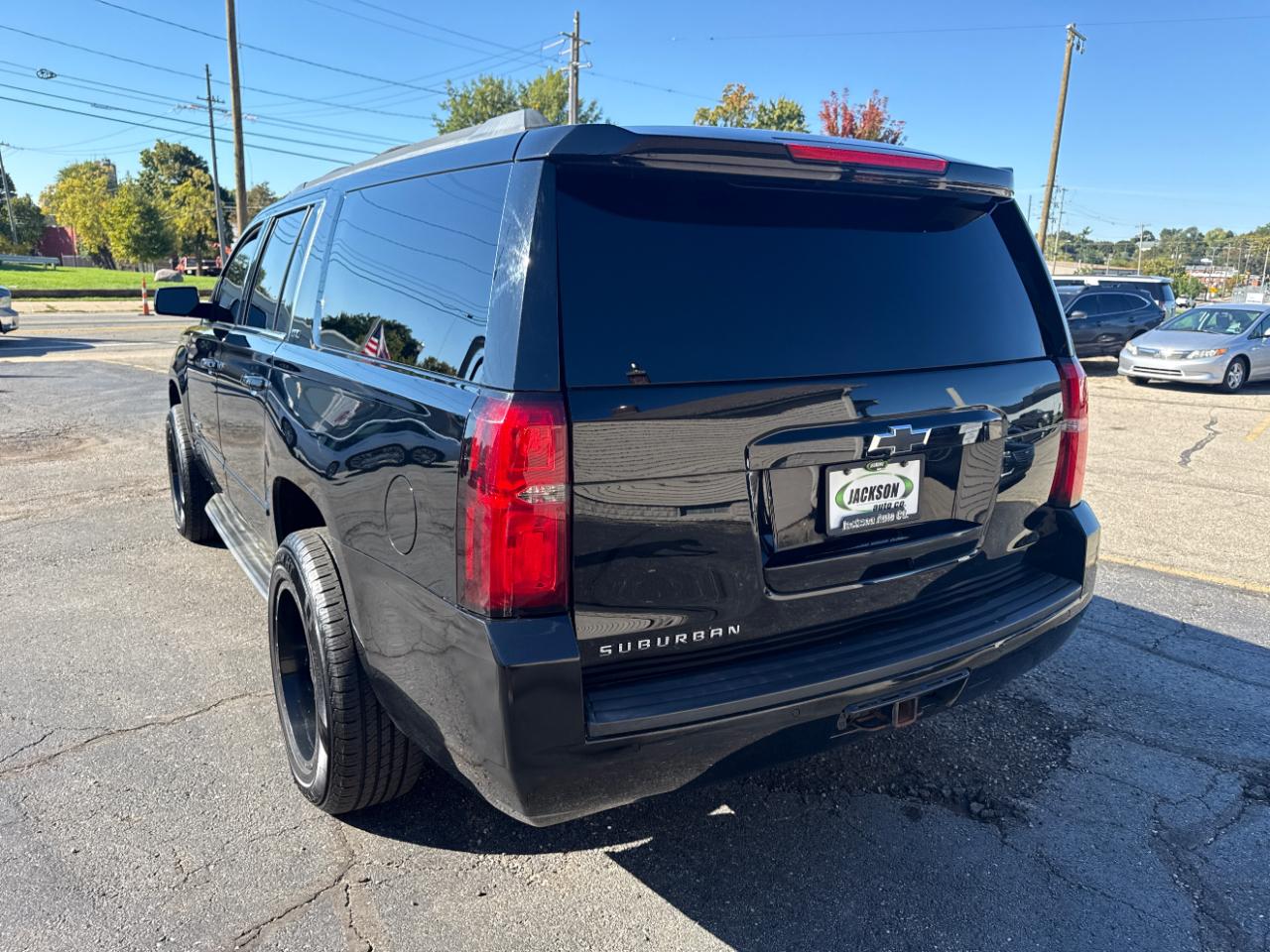 Chevrolet Suburban 4WD 4dr LT 2015