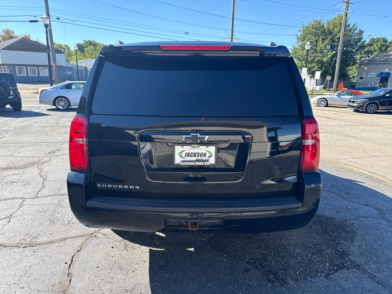 Chevrolet Suburban 4WD 4dr LT 2015