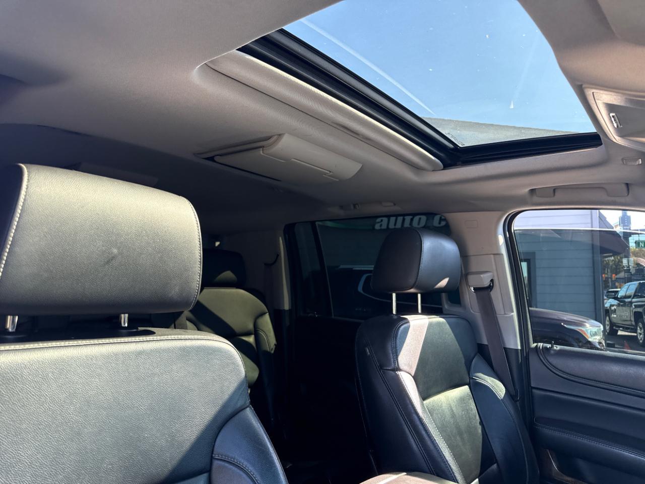 Chevrolet Suburban 4WD 4dr LT 2015