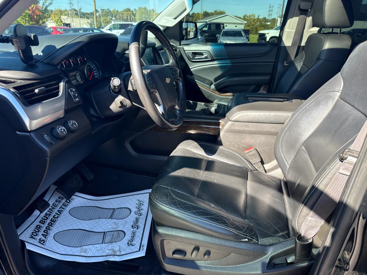 Chevrolet Suburban 4WD 4dr LT 2015