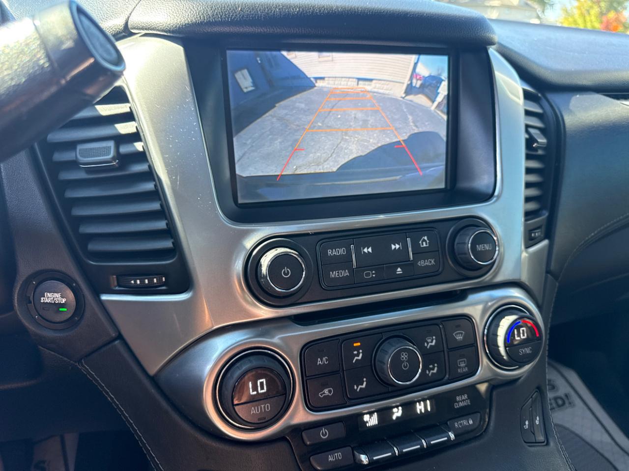 Chevrolet Suburban 4WD 4dr LT 2015
