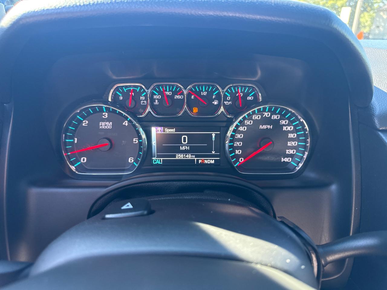 Chevrolet Suburban 4WD 4dr LT 2015