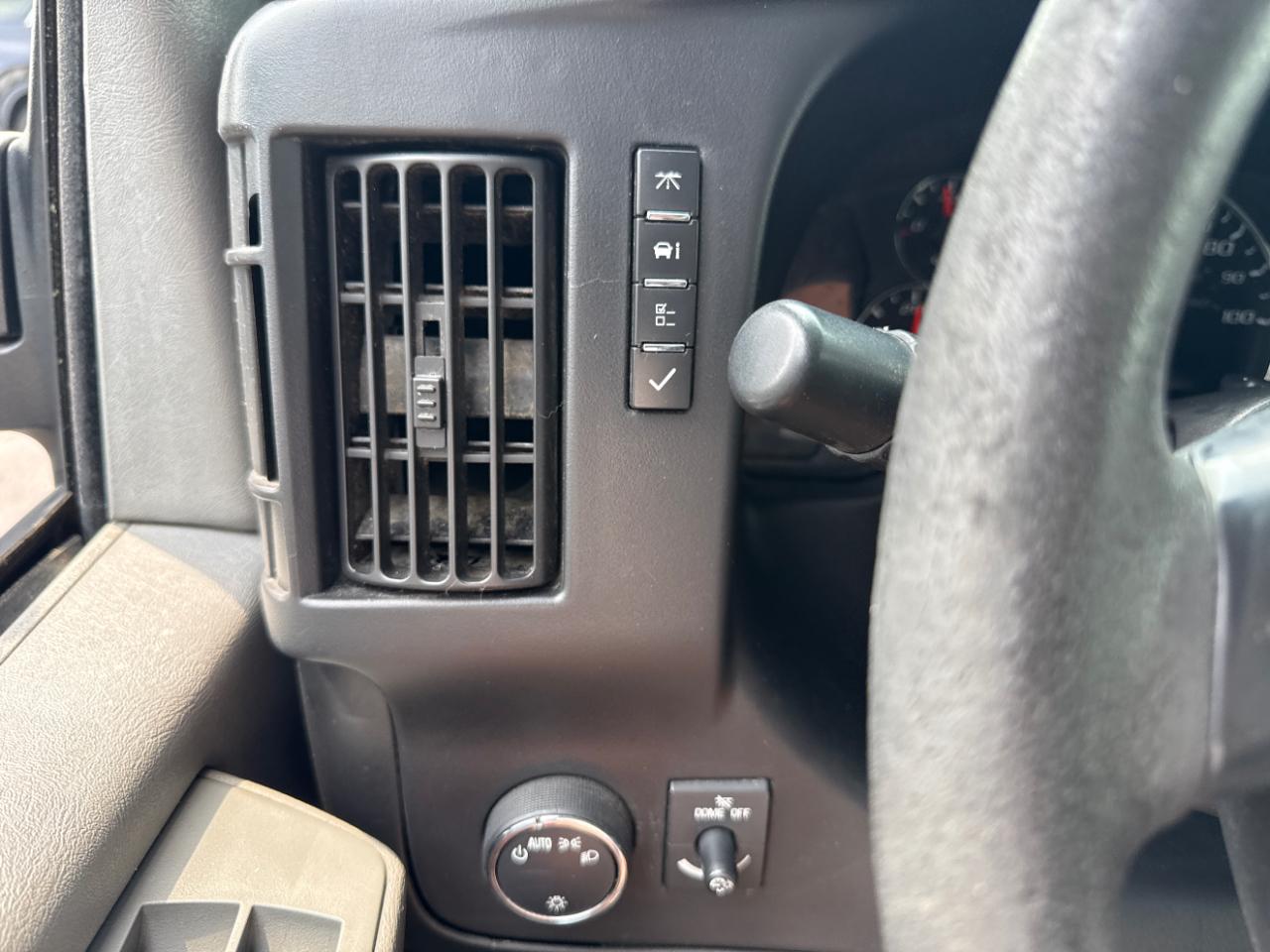 GMC Savana Cargo Van RWD 2500 135" 2015
