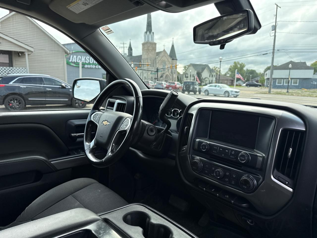 Chevrolet Silverado 1500 4WD Crew Cab 143.5" LT w/1LT 2018