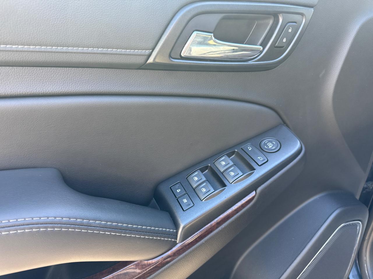 GMC Yukon 4WD 4dr SLE 2020