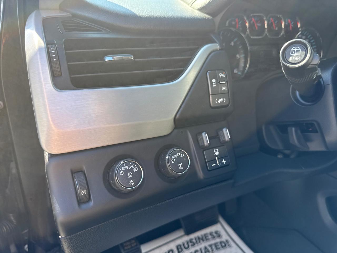 GMC Yukon 4WD 4dr SLE 2020