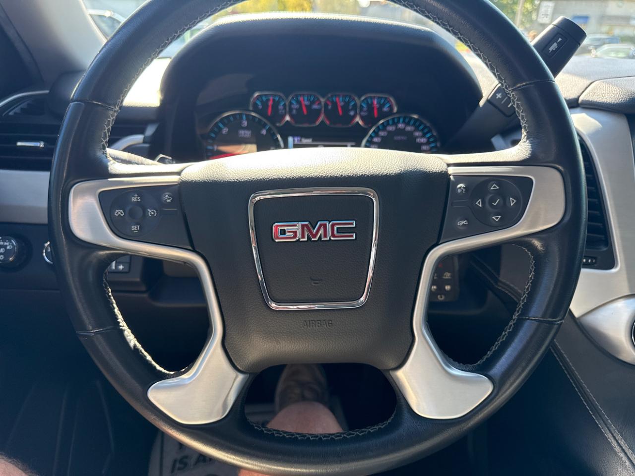 GMC Yukon 4WD 4dr SLE 2020