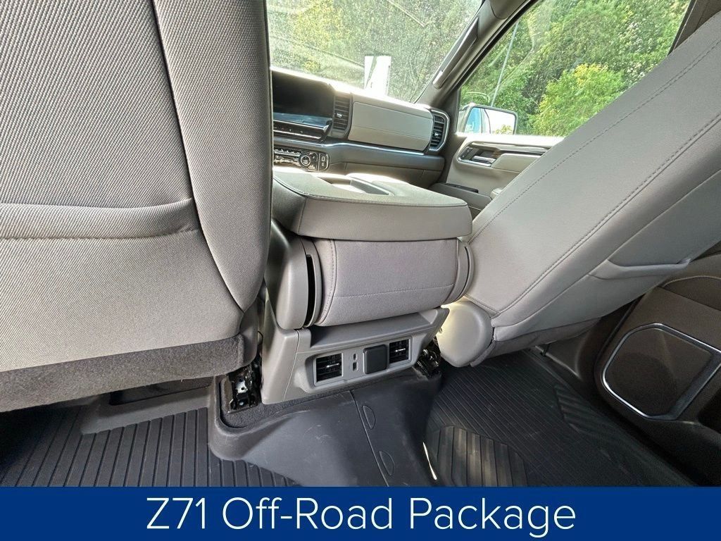 Chevrolet Silverado 1500 RST Crew Cab 4WD 2024