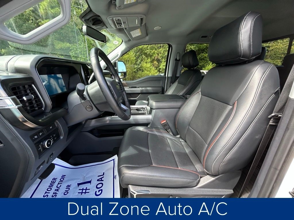 Ford F-250 SD XL Crew Cab 4WD 2024 Ford F-250 SD XL Crew Cab 4WD 2024