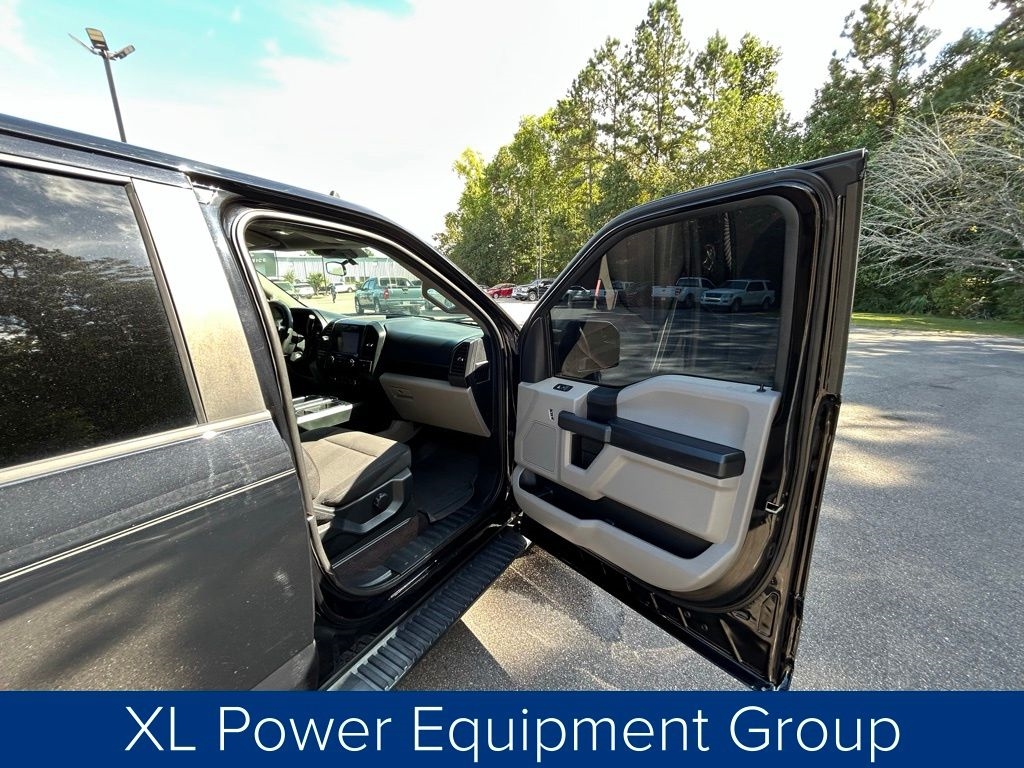 Ford F-150 XLT SuperCrew 6.5-ft. Bed 4WD 2020 Ford F-150 XLT SuperCrew 6.5-ft. Bed 4WD 2020