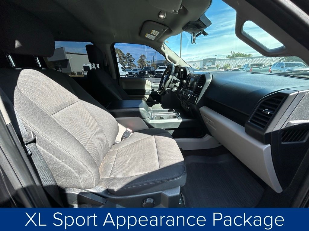 Ford F-150 XLT SuperCrew 6.5-ft. Bed 4WD 2020 Ford F-150 XLT SuperCrew 6.5-ft. Bed 4WD 2020