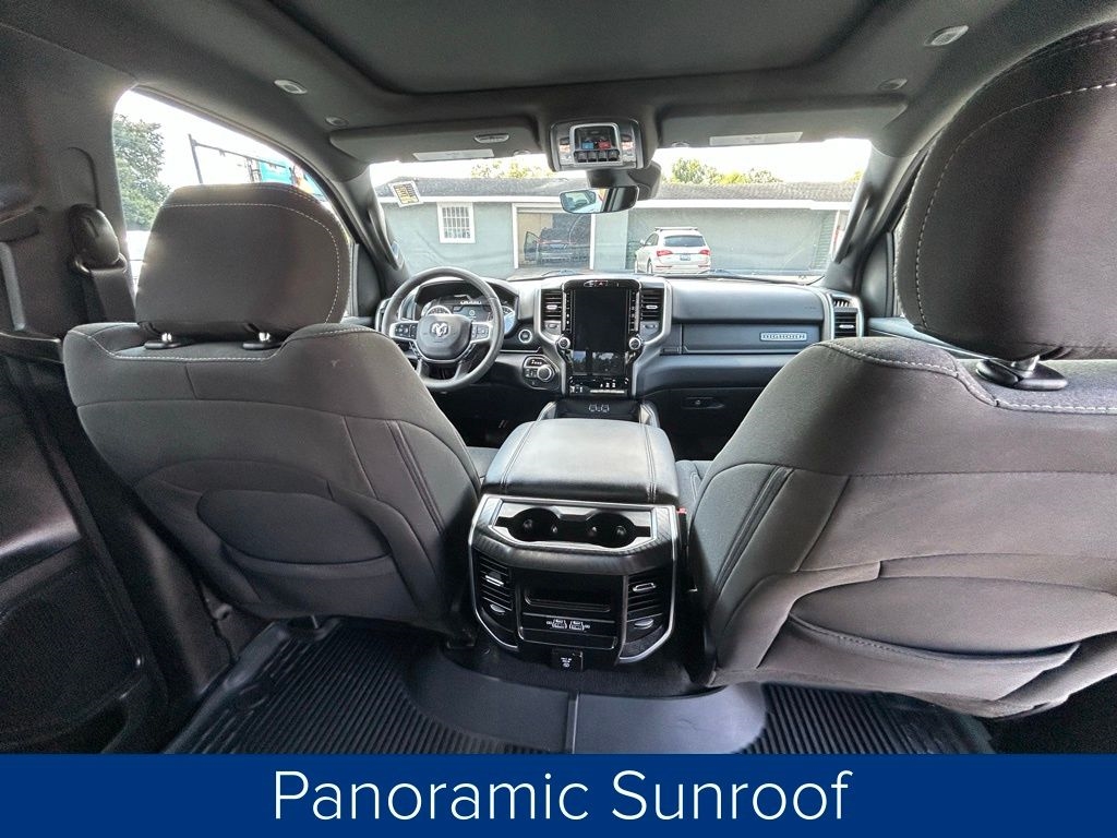 RAM 1500 Big Horn Crew Cab SWB 4WD 2025 RAM 1500 Big Horn Crew Cab SWB 4WD 2025