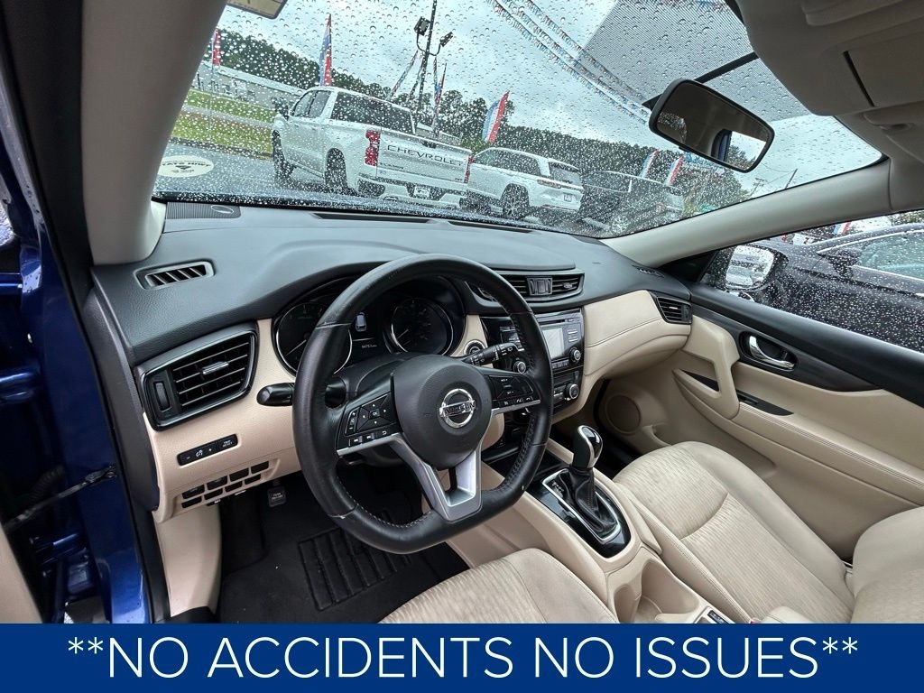 Nissan Rogue S 2WD 2017 Nissan Rogue S 2WD 2017