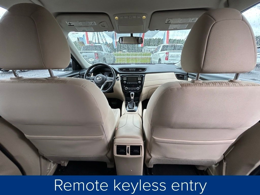 Nissan Rogue S 2WD 2017 Nissan Rogue S 2WD 2017