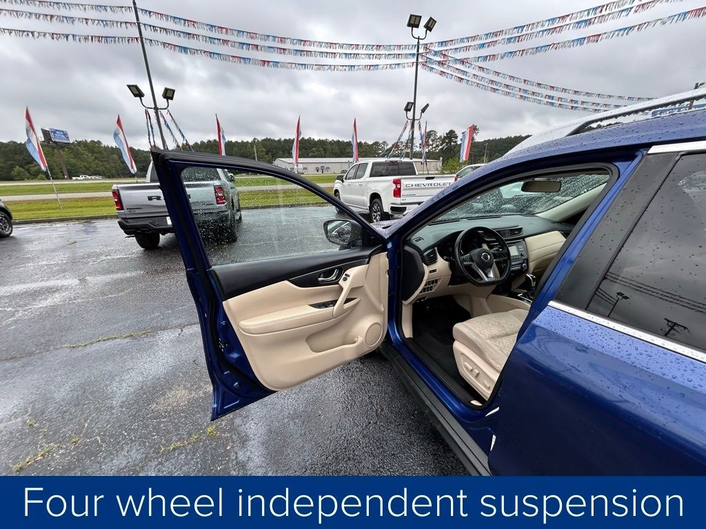 Nissan Rogue S 2WD 2017 Nissan Rogue S 2WD 2017