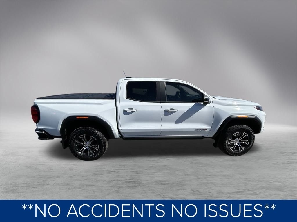 GMC Canyon AT4 Crew Cab 4WD 2024