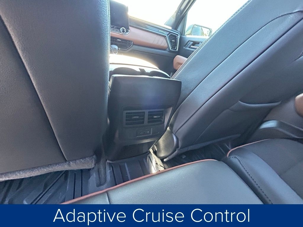 GMC Canyon AT4 Crew Cab 4WD 2024