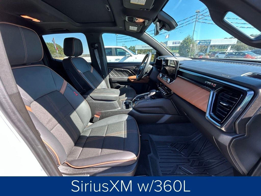 GMC Canyon AT4 Crew Cab 4WD 2024