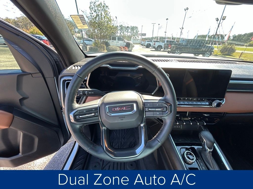 GMC Canyon AT4 Crew Cab 4WD 2024